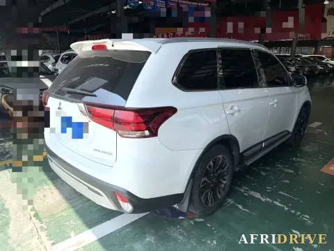 2019 Mitsubishi Outlander 5
