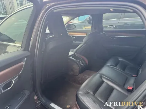 2019 Infiniti Q70 4
