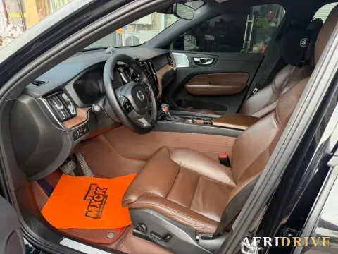 2021 Volvo XC60 4