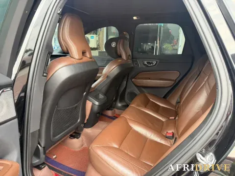 2021 Volvo XC60 5