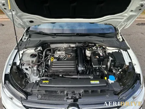 2021 Volkswagen Golf 17