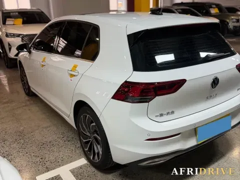 2023 Volkswagen Golf 3
