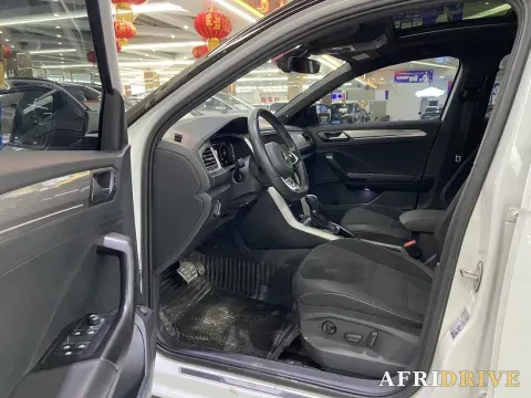 2022 Volkswagen T-Roc 4