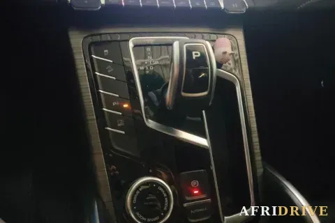 2020 Geely Azkarra 6