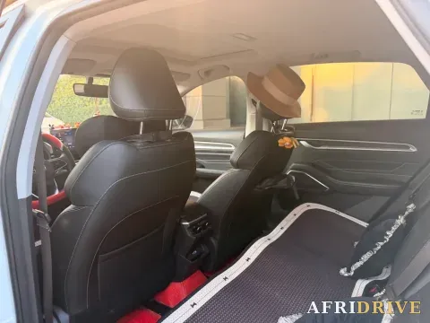 2023 Geely Emgrand 5