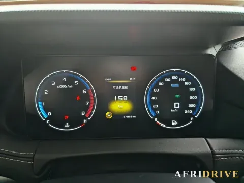 2020 Geely Okavango 13