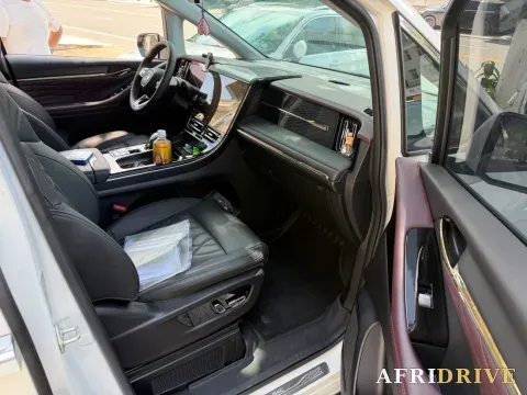 2024 GAC Trumpchi M8 6