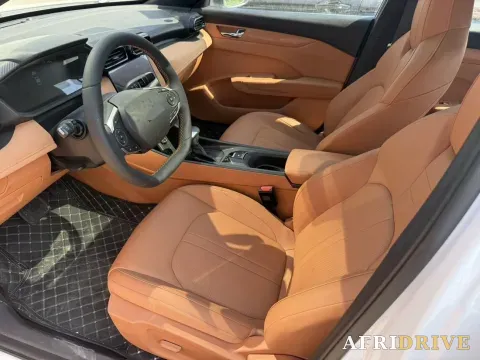 2023 DongFeng Aeolus YiXuan 4