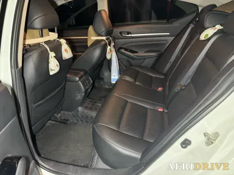 2022 Nissan Teana 7