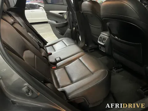 2018 Infiniti QX30 7