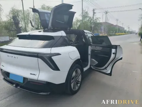 2023 HiPhi Y 7