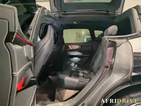 2023 HiPhi Y 7