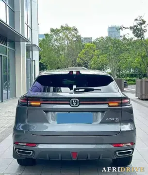 2022 Bestune T99 8