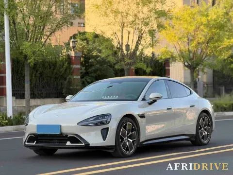 2024 MI SU7