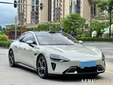 2024 MI SU7 3