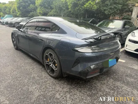2024 MI SU7 9