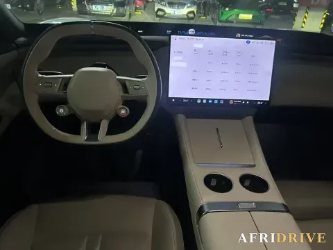 2025 MI YU7 5