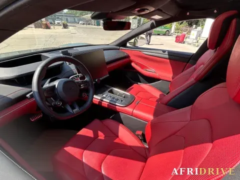 2024 MI SU7 9