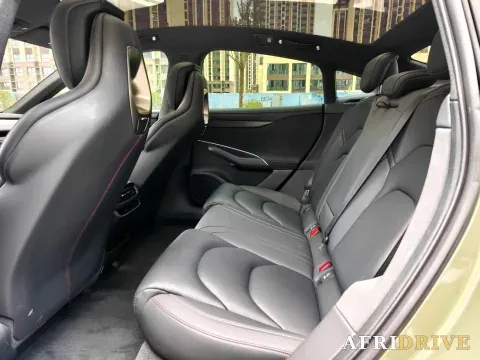 2024 MI SU7 9