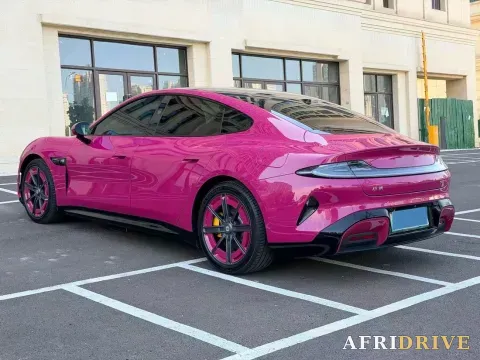 2024 MI SU7 9