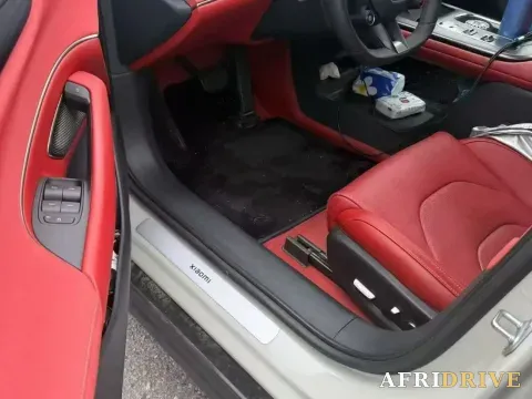 2024 MI SU7 6