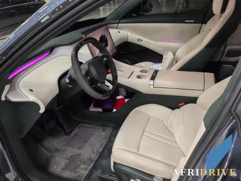 2025 MI YU7 3