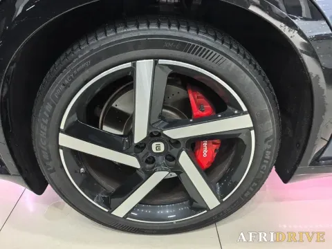 2025 MI YU7 5