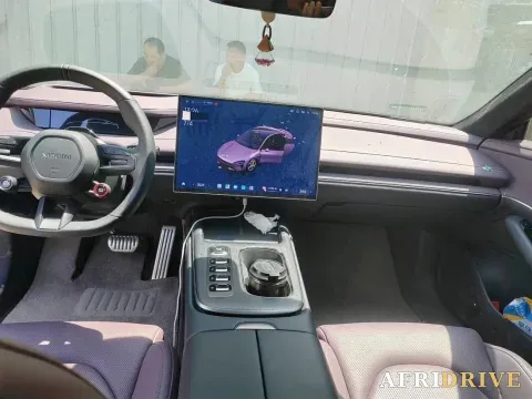 2024 MI SU7 3