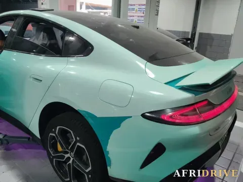 2024 MI SU7 5