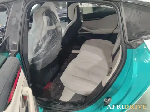 2024 MI SU7 6