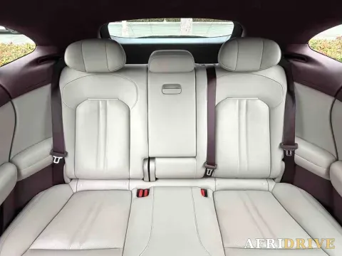 2025 MI YU7 3