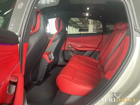 2026 MI SU7 10