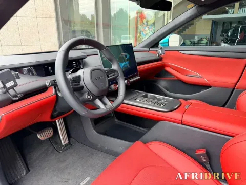 2024 MI SU7 2
