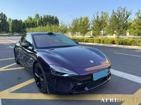 2024 MI SU7 3