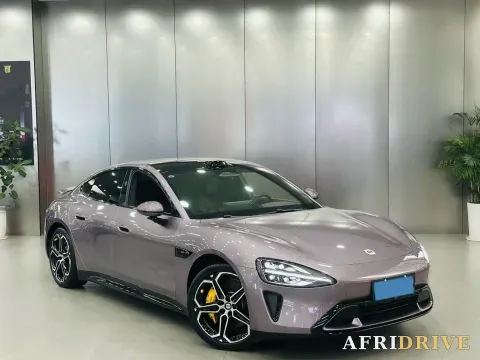 2024 MI SU7 3