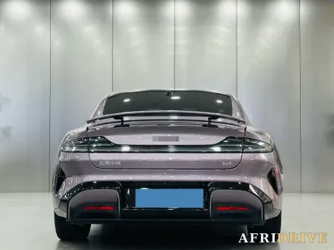 2024 MI SU7 9