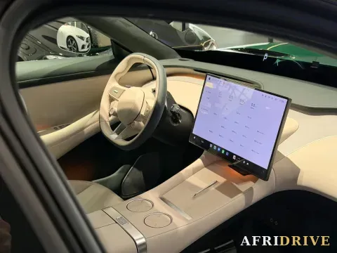 2025 MI YU7 11
