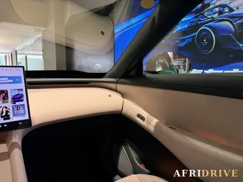 2025 MI YU7 13