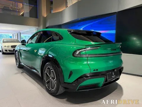 2025 MI YU7 4