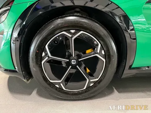 2025 MI YU7 6