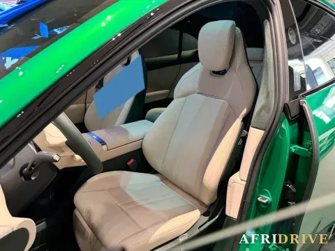 2025 MI YU7 10