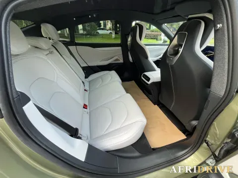 2024 MI SU7 12