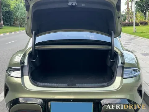2024 MI SU7 5