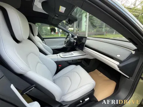 2024 MI SU7 9