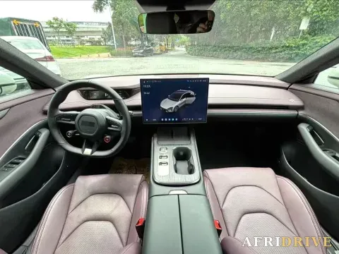 2024 MI SU7 4