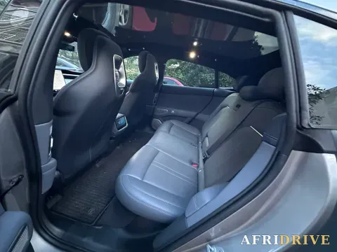 2025 MI YU7 4
