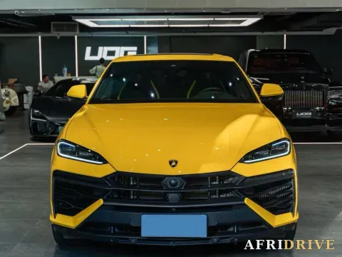 2025 Lamborghini Urus SE 2