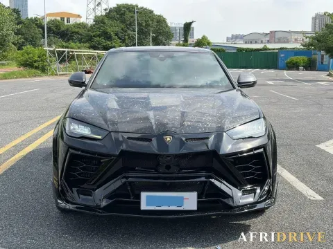 2018 Lamborghini Urus 2