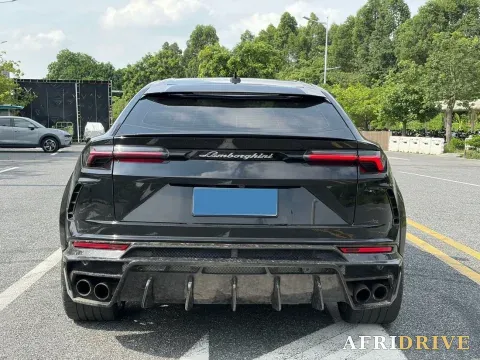 2018 Lamborghini Urus 4