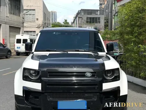 2022 Land Rover Defender 2